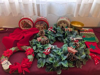 Large lot of vintage Christmas decorations.