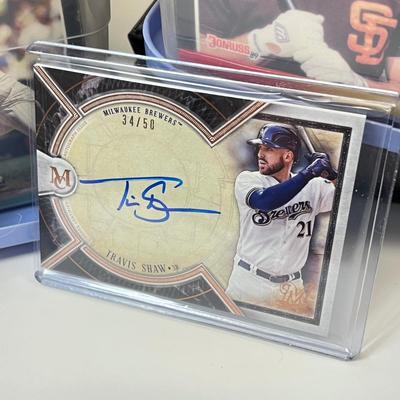 LOT 199: Large Collection of Baseball Cards and More