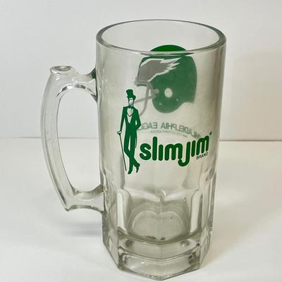 LOT 199: Large Collection of Baseball Cards and More