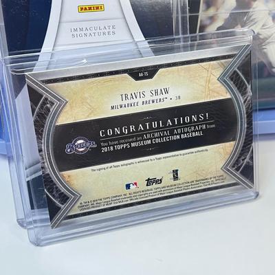 LOT 199: Large Collection of Baseball Cards and More