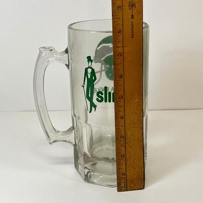 LOT 199: Large Collection of Baseball Cards and More