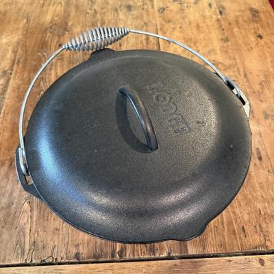 Lodge Cast Iron Dutch Oven (KN-BM)