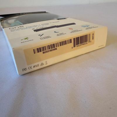 Fitbit One with Accessories (K-HS)