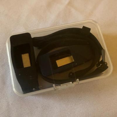 Fitbit One with Accessories (K-HS)