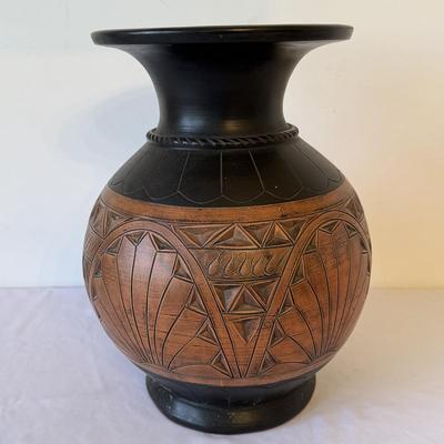 Chinese Woven Willow Basket with Indonesian Urn & Reed Basket (E-HS)