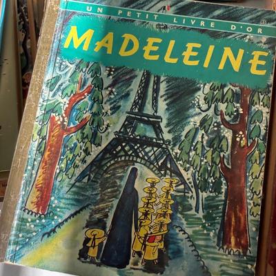 Vintage Children’s Books incl. Golden Book Sets, Happy Hollisters, & More (B3-HS)