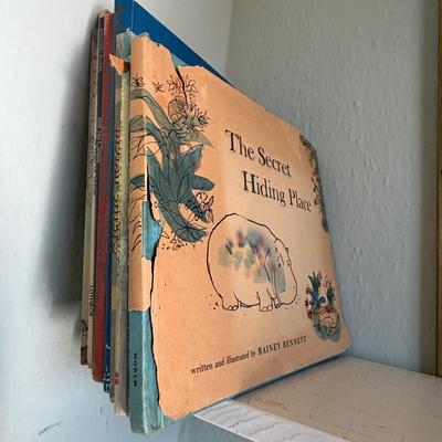 Vintage Children’s Books incl. Golden Book Sets, Happy Hollisters, & More (B3-HS)