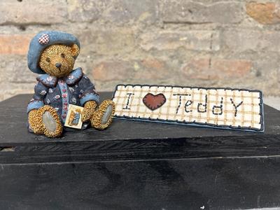 Sale Photo Thumbnail #503: Lulu from the Hats for Teddy series, Mary Jo from the Reading with Teddy series, and Nita & nameplate