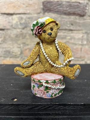 Sale Photo Thumbnail #522: From the Hats for Teddy series, Susie, Becky & Cindy, all with original packaging