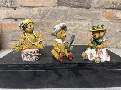 Sale Photo Thumbnail #520: From the Hats for Teddy series, Susie, Becky & Cindy, all with original packaging