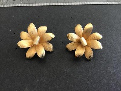 Vintage Brushed Gold Tone Earrings