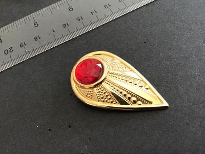 Faux stone scarf clip