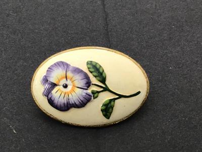 Pansy Vintage Brooch Enamel Gilded