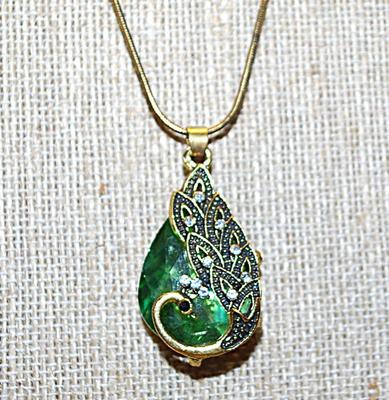 Large Green Glass Decorated Teardrop REVERSIBLE PENDANT NECKLACE with Cord Necklace Chain and Lobster Clasp 16" L