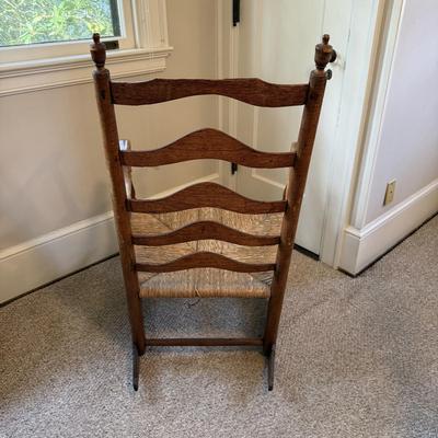 Ladder Back Rocking Chair With Rush Woven Seat (B1-BM)