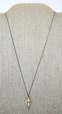 Marked "SARAH COV" Sarah Coventry - PENDANT/NECKLACE with Faux White Pearl on a Filigree-Style Gold Tone LEAF and Circle Clasp...