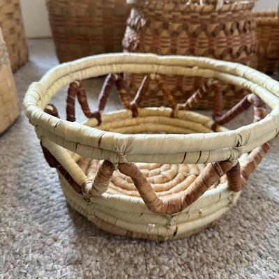 Collection of Specialty Baskets (B2-BM)