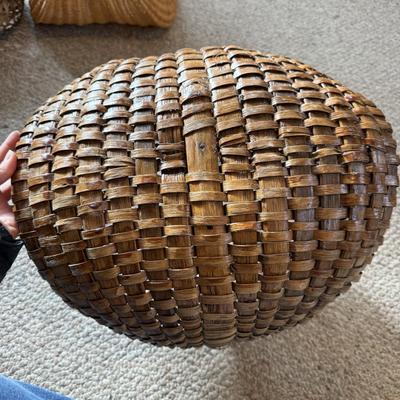 Traditional Folk Art Buttocks Baskets (B3-BM)