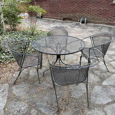 Iron Garden Table with Four Chairs (Y-BM)