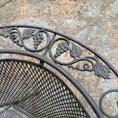 Iron Garden Table with Four Chairs (Y-BM)