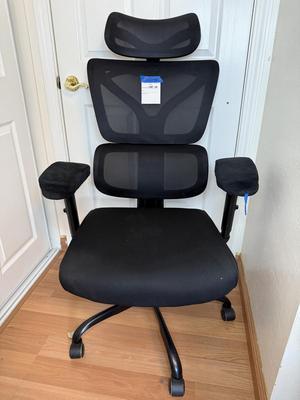 Black Mesh Ergonomic Office Chair 28x25x48