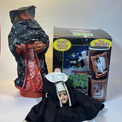 LOT 41: Spooky Collection - Monster Mash Animated Toy and More