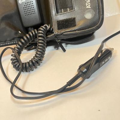 LOT 44: Vintage Mobile Phone - AT&T 3035
