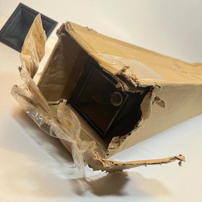 LOT 49: Byers Choice Carolers and Lantern