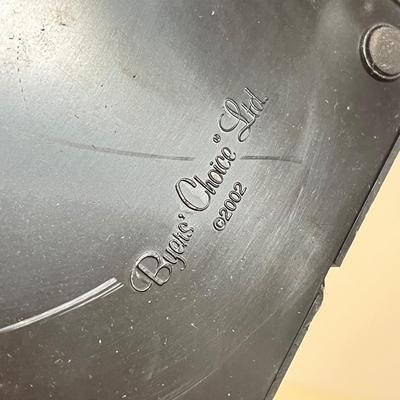 LOT 49: Byers Choice Carolers and Lantern