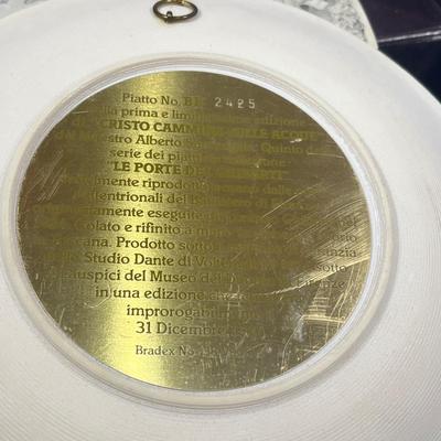 LOT 57: Studio Dante di Volteradici Plates