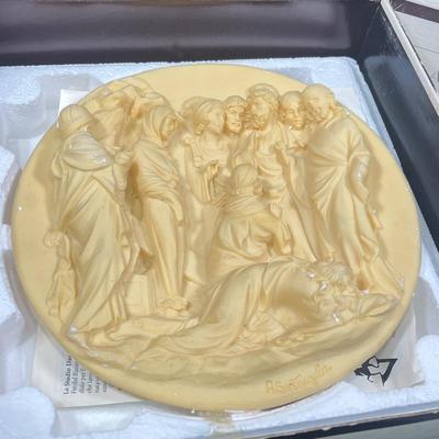 LOT 57: Studio Dante di Volteradici Plates