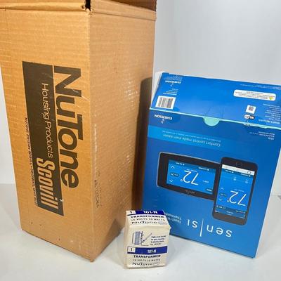 LOT 59: Home Hardware - Doorbell, Thermostat and More