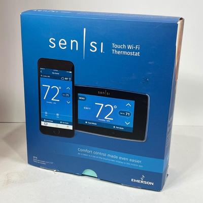 LOT 59: Home Hardware - Doorbell, Thermostat and More