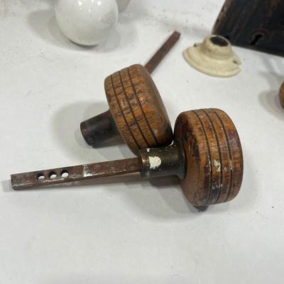 LOT 61: New and Vintage Door Hardware