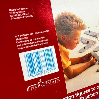 LOT 63: Vintage Majorette Majokit Construction Playsets