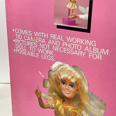 LOT 68: Vintage Posin' Picture Perfect Doll and Mr. Christmas Jukebox Rock