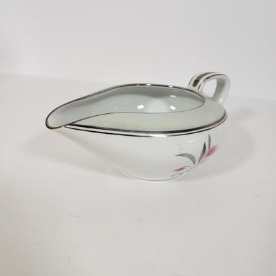 LOT 139: Noritake Clarabell China Set