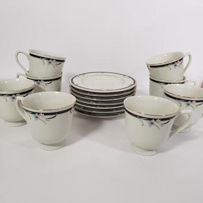 LOT 151: Sango Regency Collection Mansfield China Set