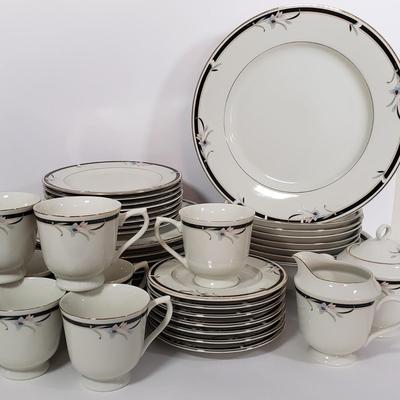 LOT 151: Sango Regency Collection Mansfield China Set