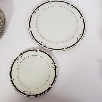LOT 151: Sango Regency Collection Mansfield China Set