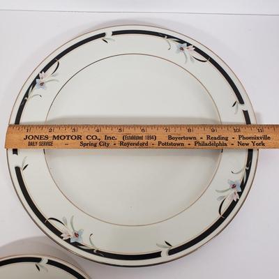 LOT 151: Sango Regency Collection Mansfield China Set