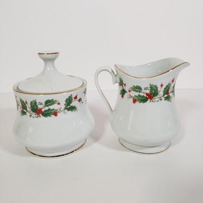 LOT 152: Noel China Set Holly Pattern by China Pearl