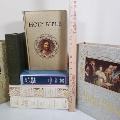 LOT 156: Collection of Bibles