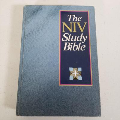 LOT 156: Collection of Bibles