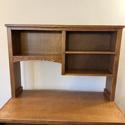 Wooden Desk with Removable Hutch (B2-BM)