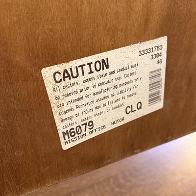 Wooden Desk with Removable Hutch (B2-BM)