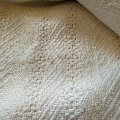 King Sized Linens (B2-BM)