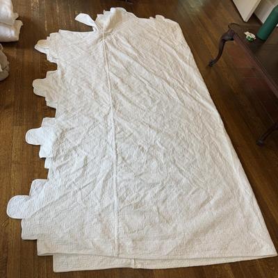 King Sized Linens (B2-BM)