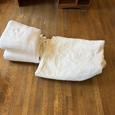 King Sized Linens (B2-BM)