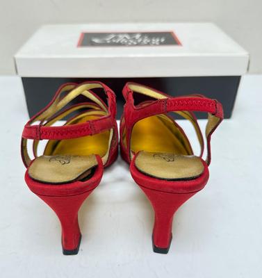 Sale Photo Thumbnail #229: In good used condition, except for one shoe needing the heel end of the footbed glued back down.